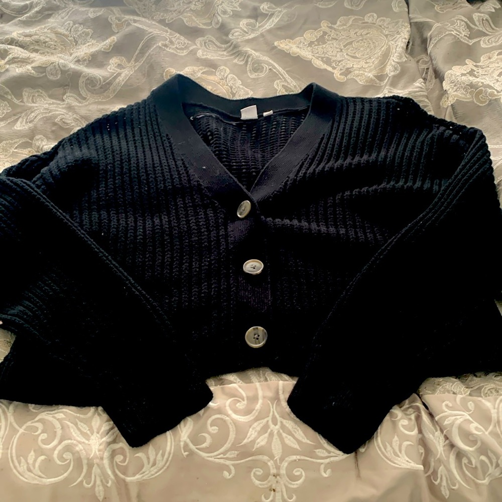Gap cropped black open weave cardigan worn once